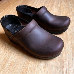 Dansko Women’s Professional Clogs Brown Leather Slip On Shoes Size EU 36 US 5.5